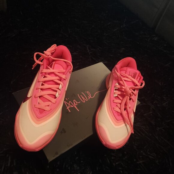 Aja Wilson A'One Unreleased - Picture 2 of 8